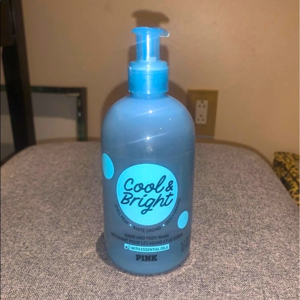 Victoria’s Secret PINK Cool 😎 & Bright ☀️ 2 in 1 Wash